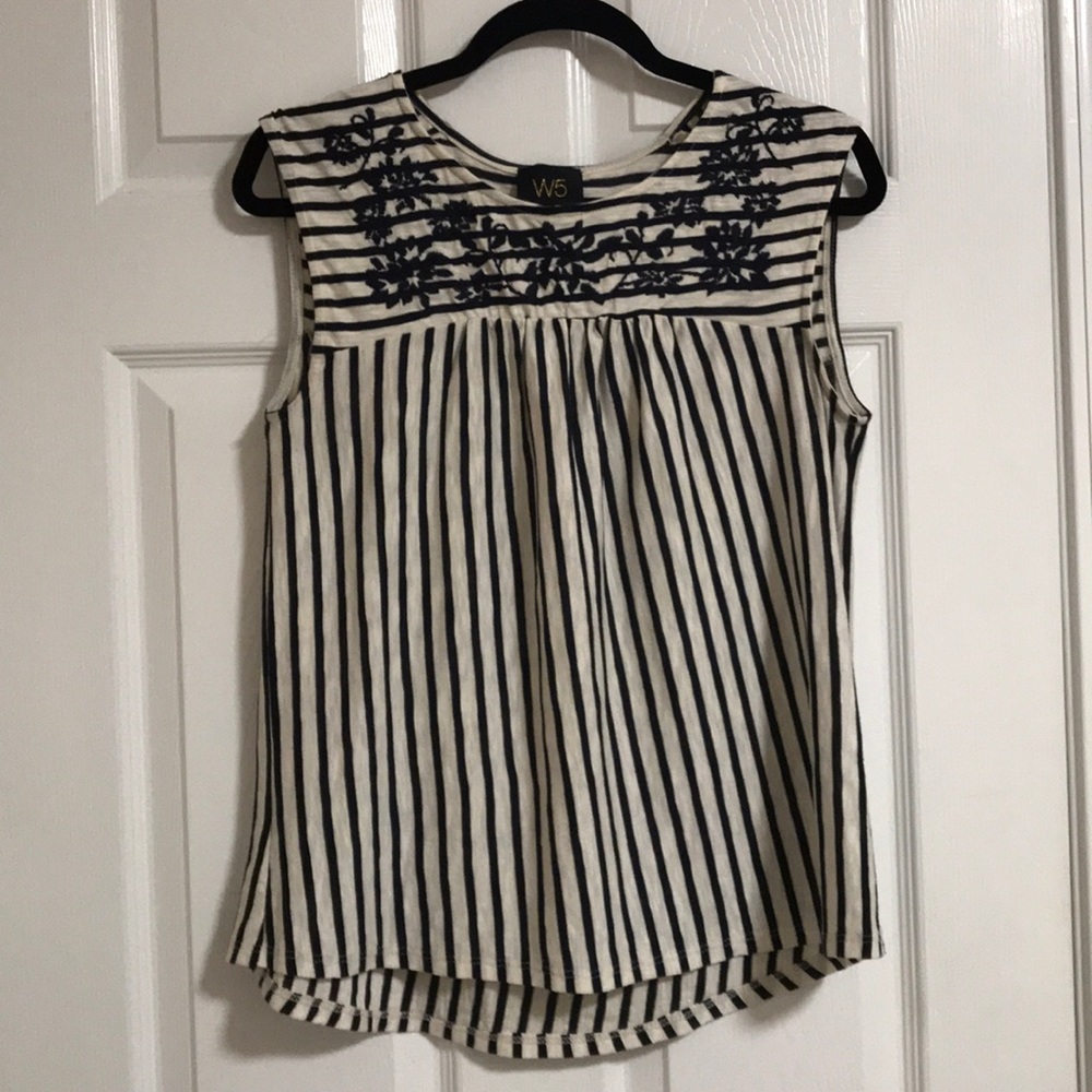 Navy and créame cotton tank